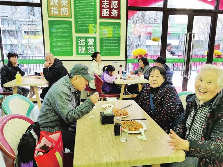 老年餐廳完成升級(jí)改造 杏花嶺區(qū)首個(gè)社區(qū)食堂開門迎客