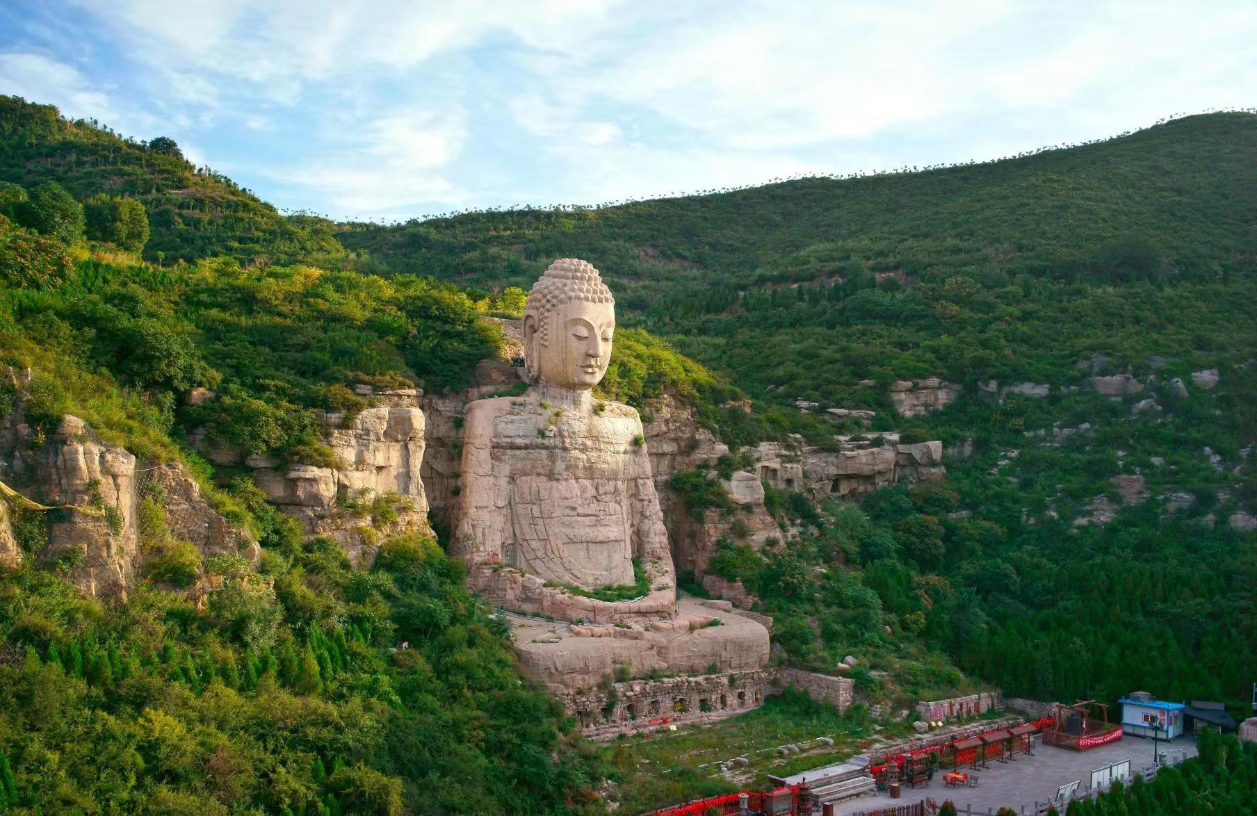 定格美好瞬間 留下難忘回憶 假期旅拍記住一座城 